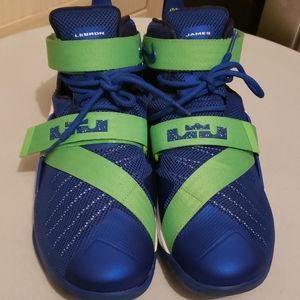 Lebron soldier 9 sprite shoes